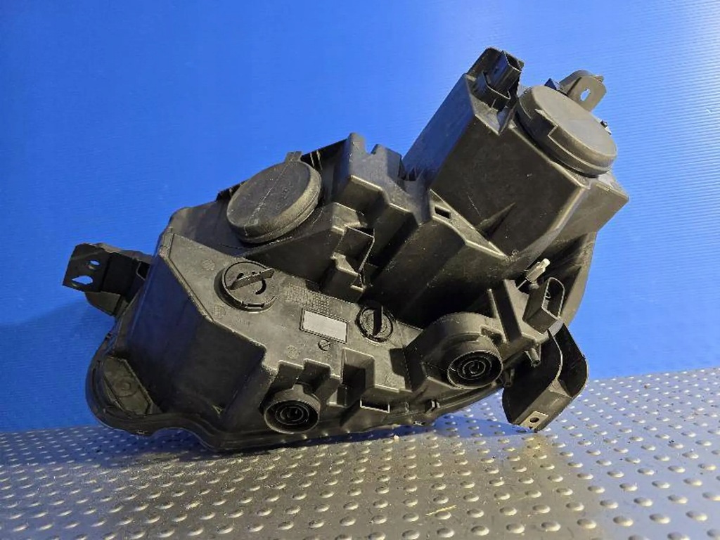 фото №13, Peugeot partner iv rifter 9816826880 лампа передняя перед правая