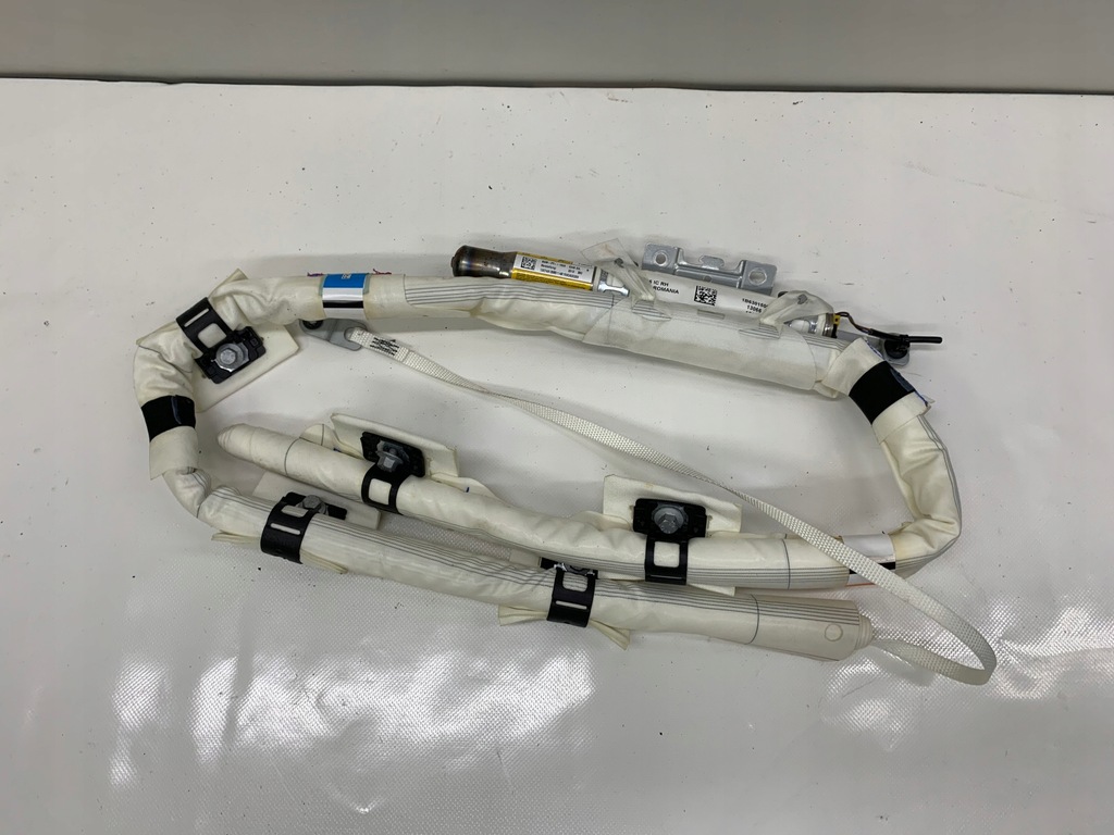 фото №1, Ford focus mk3 kombi шторка безпеки права bm51-14k159-ca