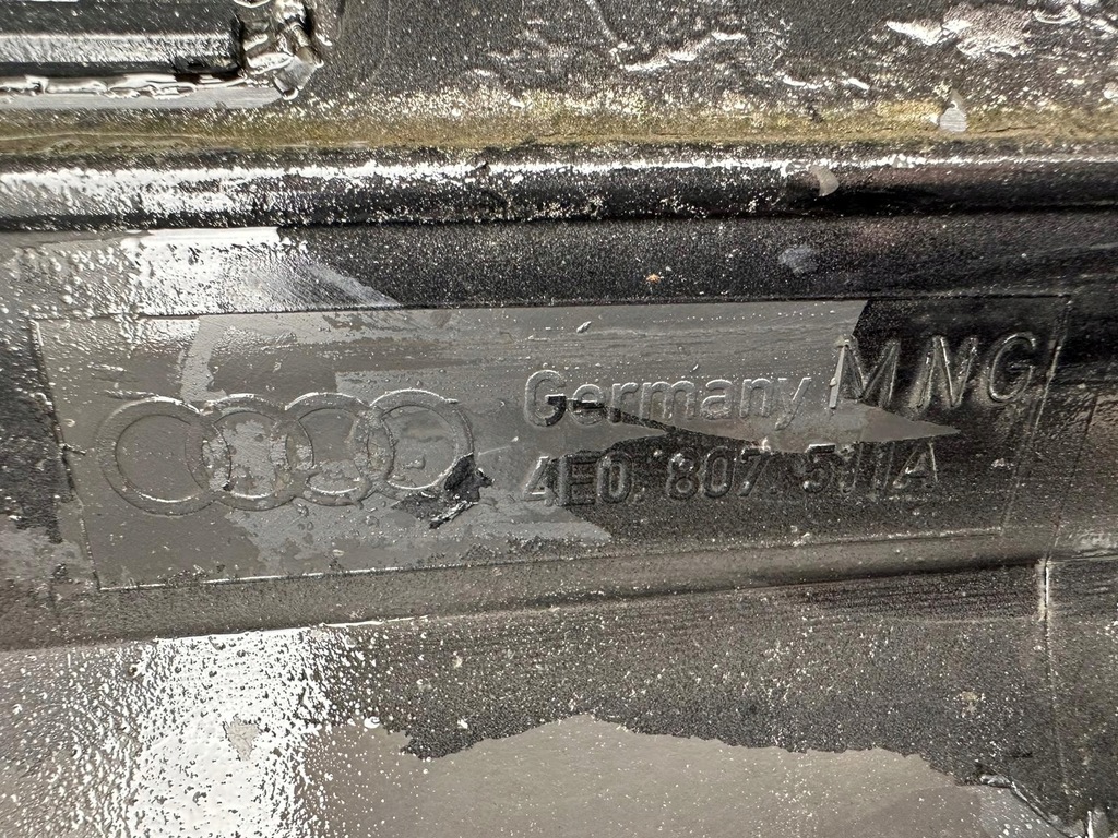 фото №8, Audi a8 d3 4e0 02-08 бампер задня