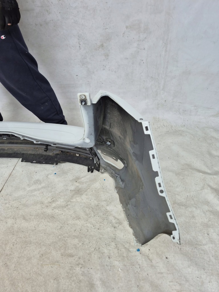 Renault megane iv 4 універсал рестайлінг  бампер задній задній pdc Оригінал