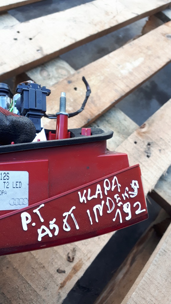 фото №13, A5 8t лампа led права задня w кришка 8t0945094a