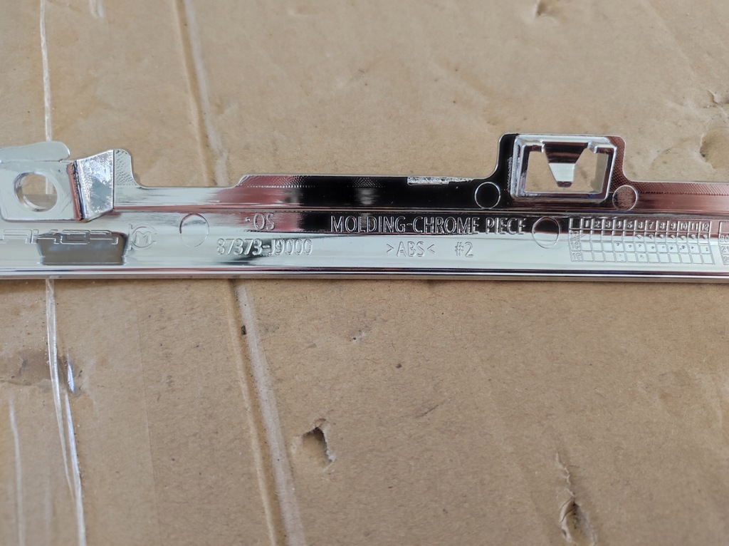 фото №15, Hyundai kona i - nowa молдинг хром задний крышки