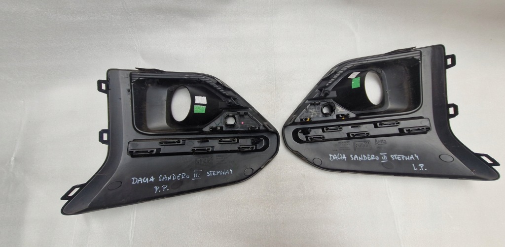 Dacia jogger решётка правая левая перед eab-m-261a31 eab-m-261a29 Недорого