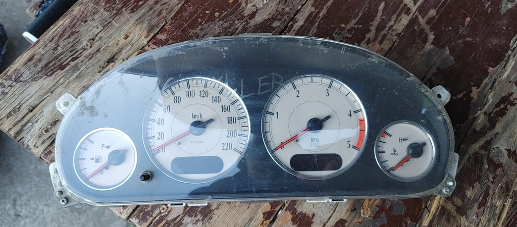 фото №1, Счетчик chrysler voyager r987ac приборы