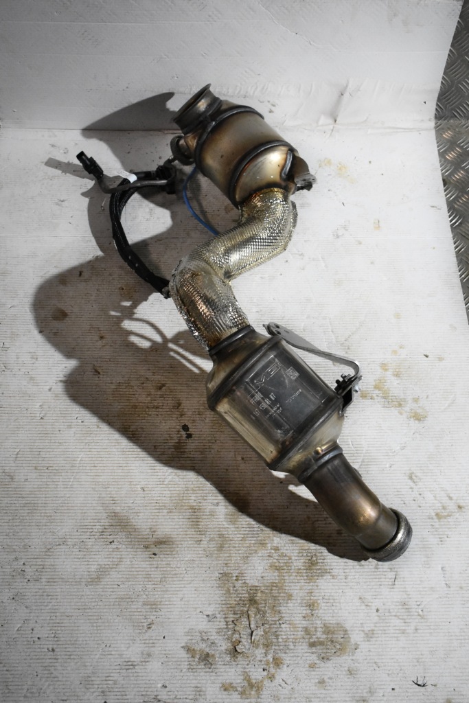 фото №1, Kpl. катализатор правый mercedes w167 6.3 1