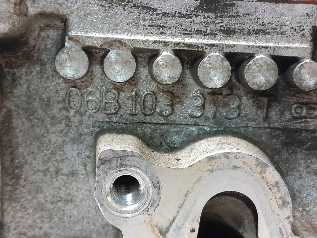 фото №16, Головка цилиндров вал audi a3 1.6 06b103373t