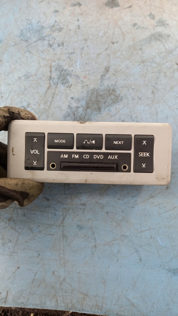 фото №1, Радио панель nissan quest 3.5b 05r kombi