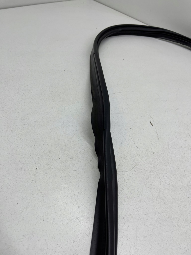 фото №6, Audi a6 c7 avant прокладка кришки кришки багажника