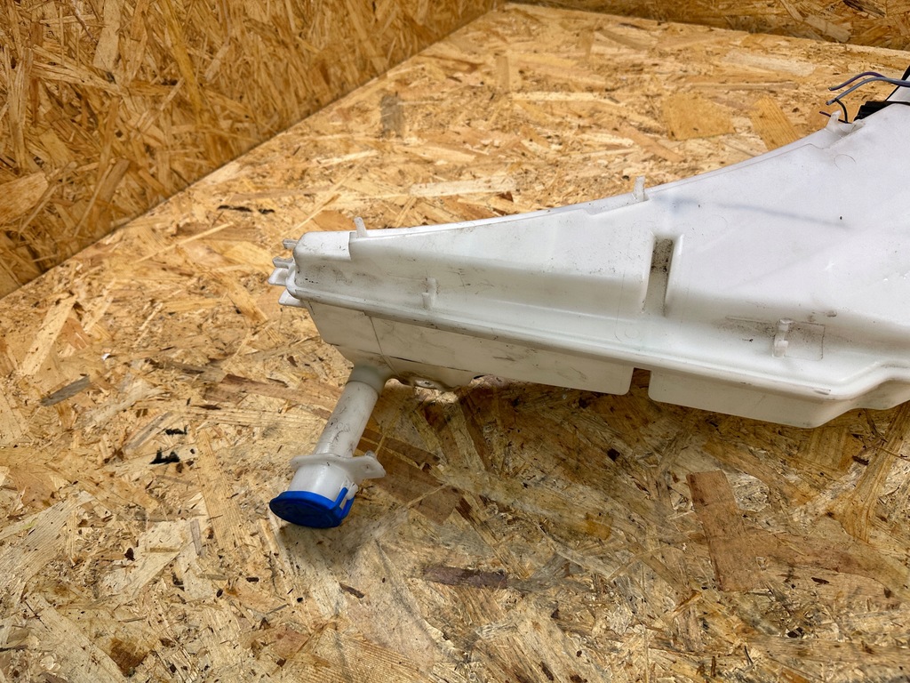 фото №5, Бак омивача помпа land rover v hy3217b613ac