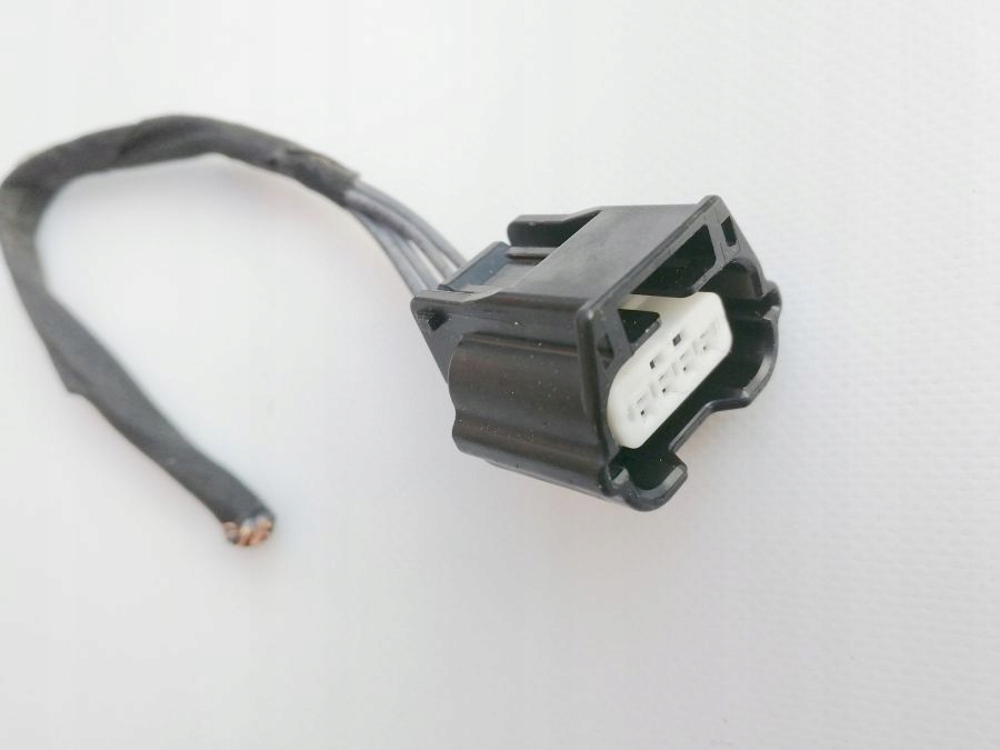 фото №1, Renault iv штекер замка крышки