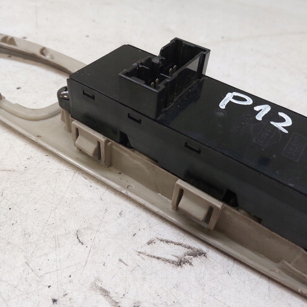 фото №9, Nissan primera p12 панель керування вікон перед