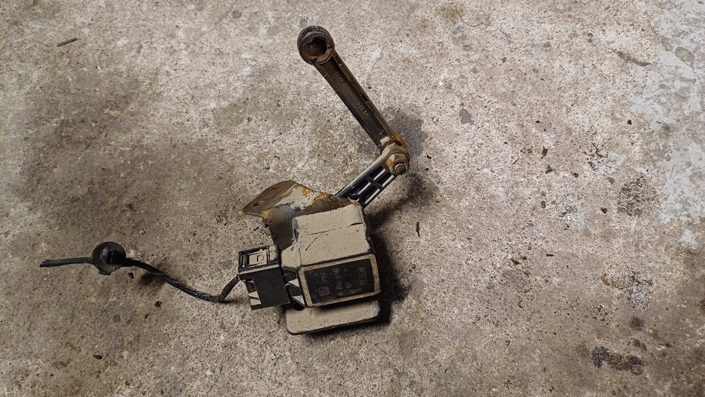 фото №1, Mini cooper r56 датчик вирівнювання світла задня 6784694