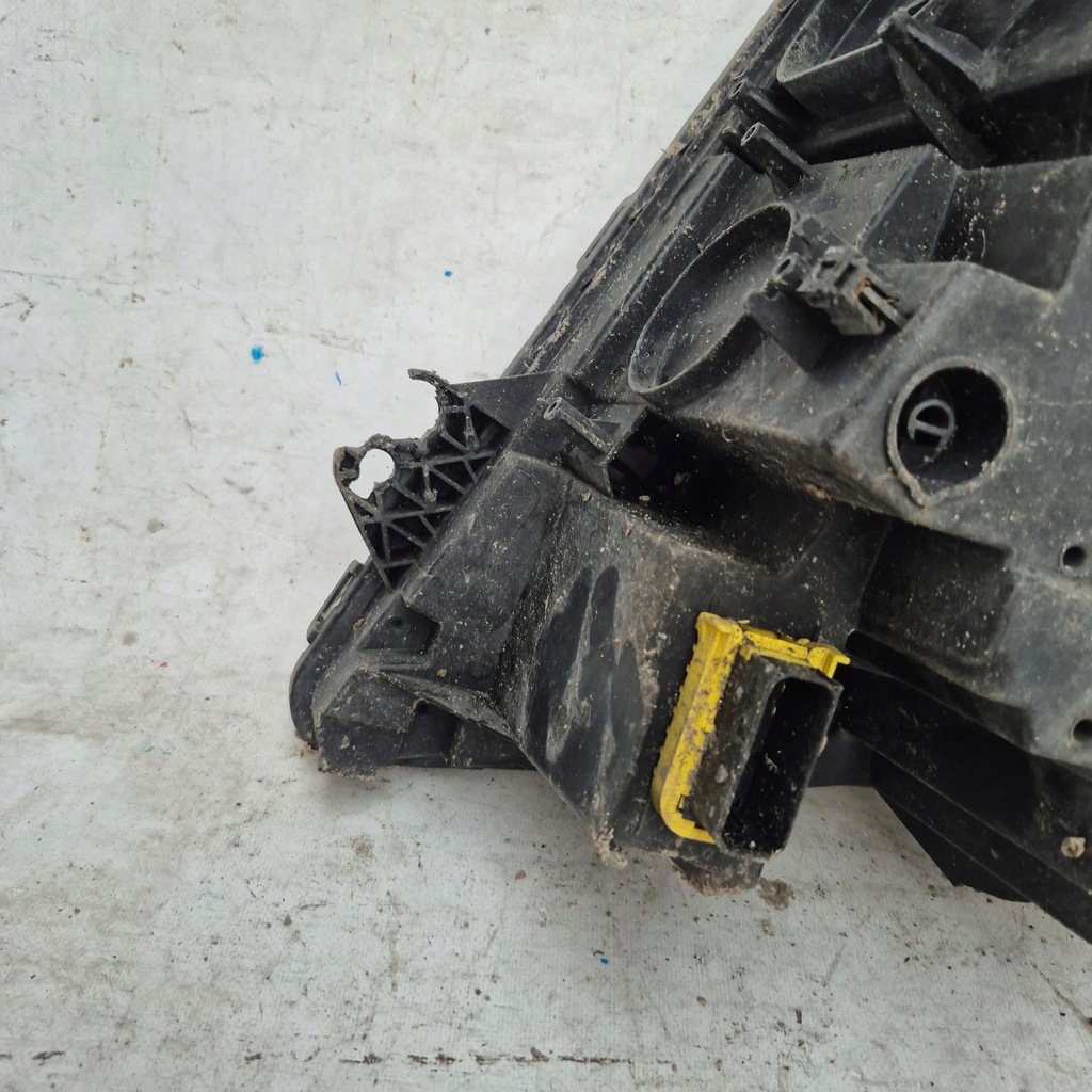 фото №10, Volvo fh4 лампа права перед передня 22239217