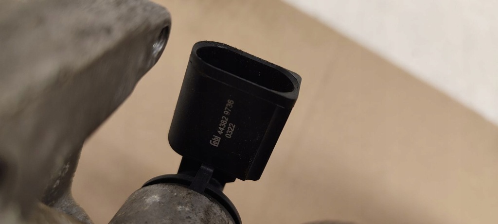 Купить Крышка клапанов валы vw touran i lift 1,4 tsi bmy