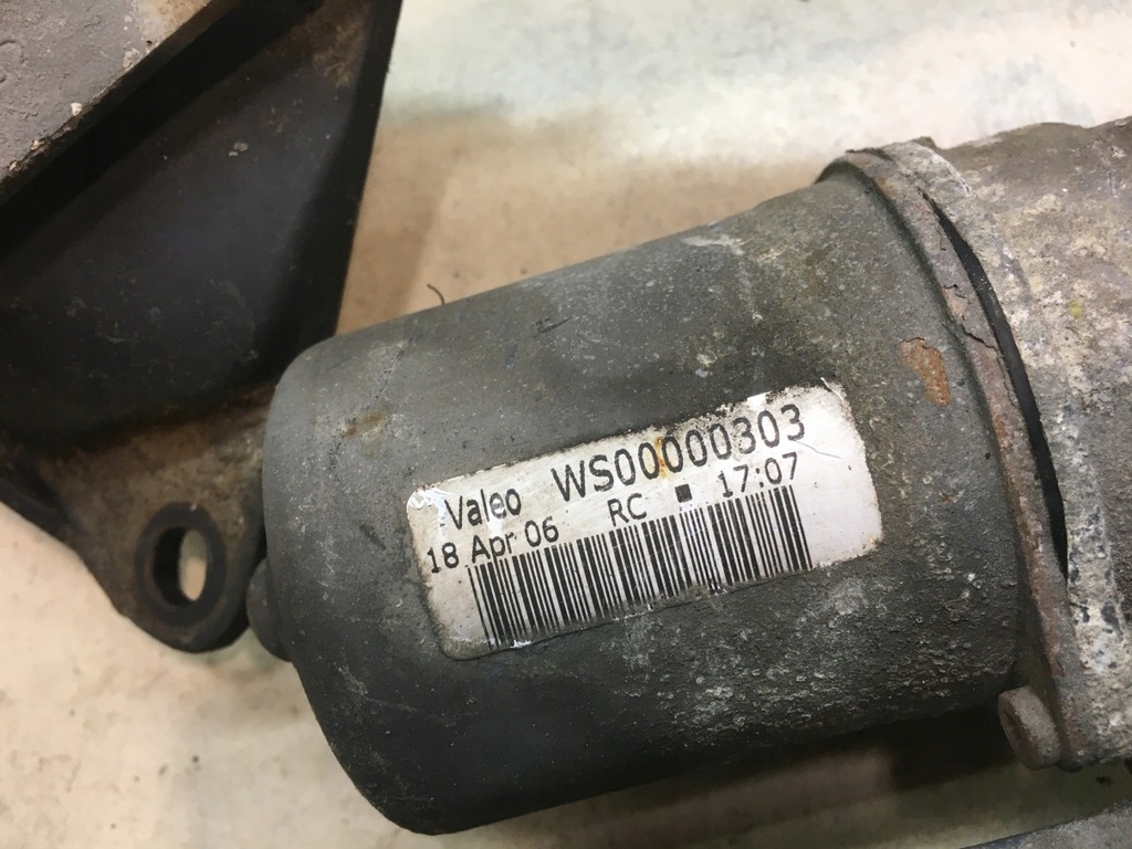 фото №10, Механизм дворник перед voyager iv