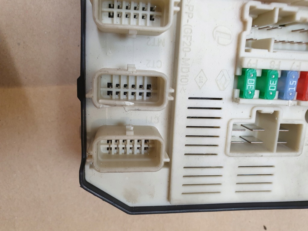 фото №7, Коробка предохранителей корпус renault laguna iii 2.0 16v 284b10001r-c оригинальный номер