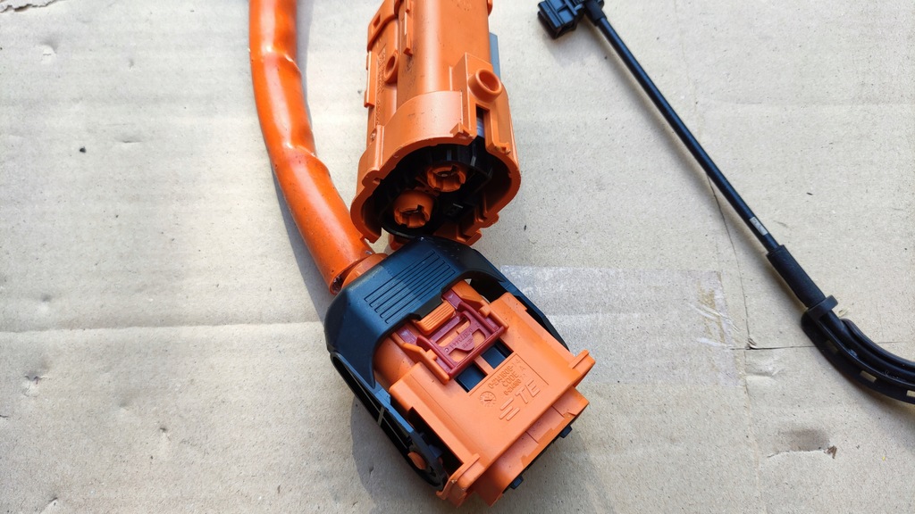 фото №5, Mercedes gle 167 шланг зарядки 1675407048