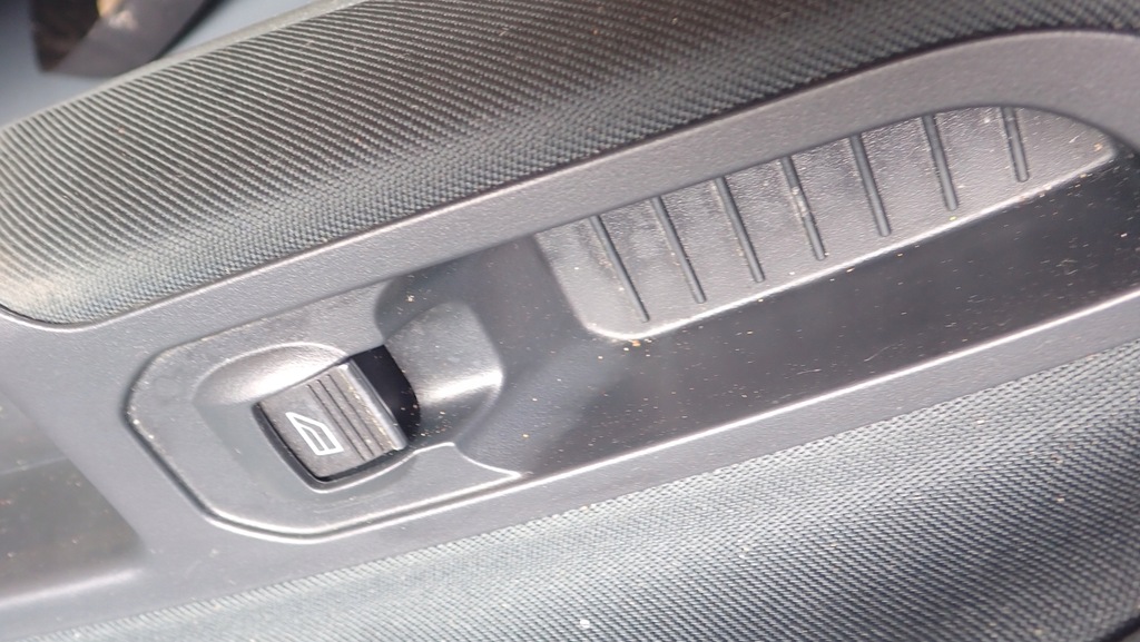 фото №8, C-max ii grand оббивка обшивка двері правий перед