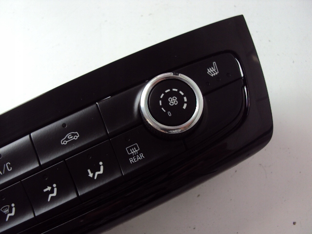 фото №4, Панель кондиционера opel corsa f