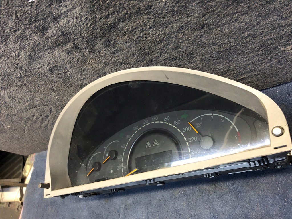 фото №1, Mercedes-benz w220 лічильник a2205407811