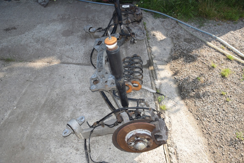 фото №3, Alfa romeo giulietta балка задня підвіска задня