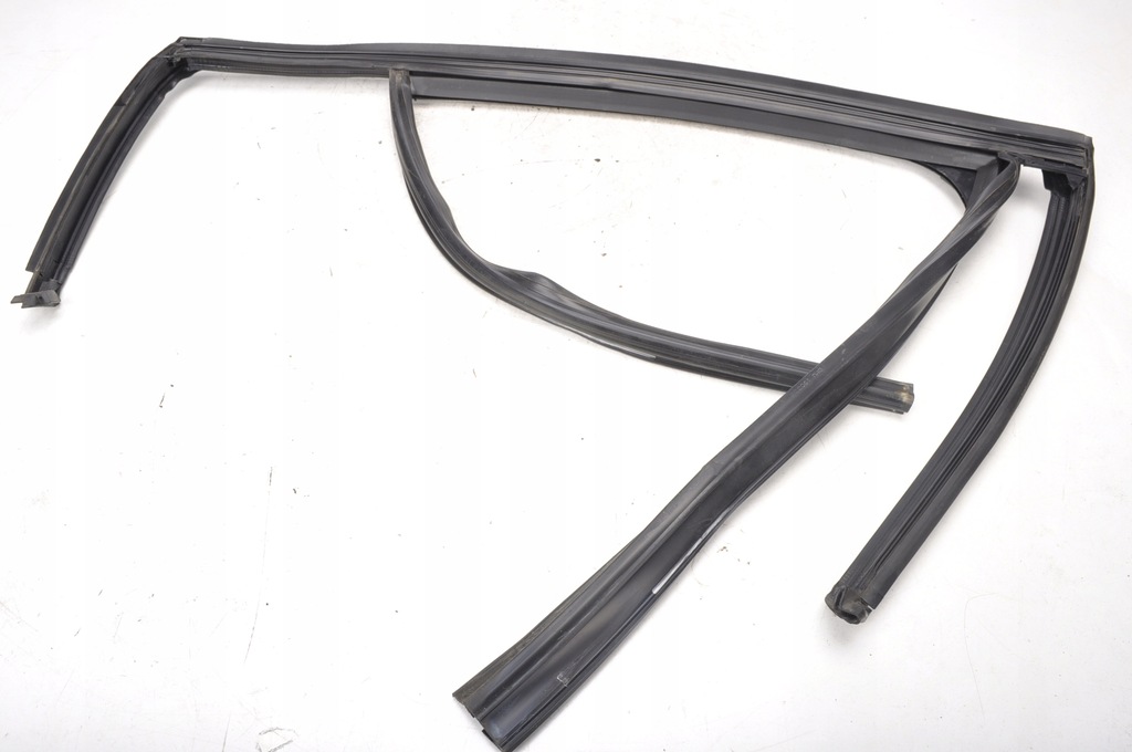 фото №6, Bmw x4 f26 прокладка дверь правый задняя