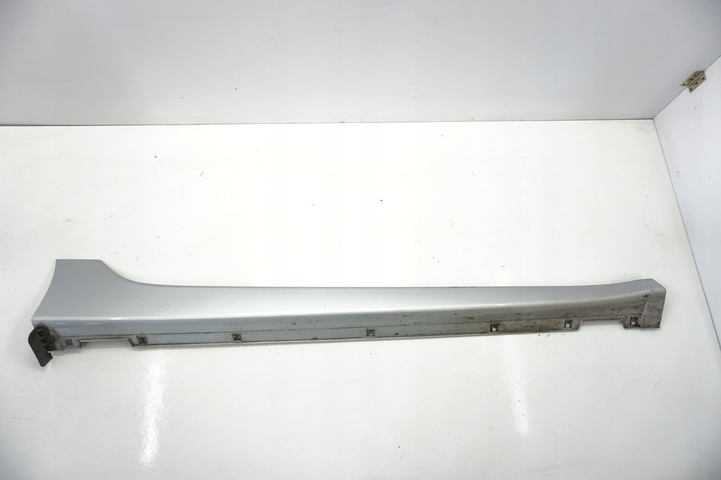 фото №1, Hyundai i40 sedan молдинг порог правая n3s