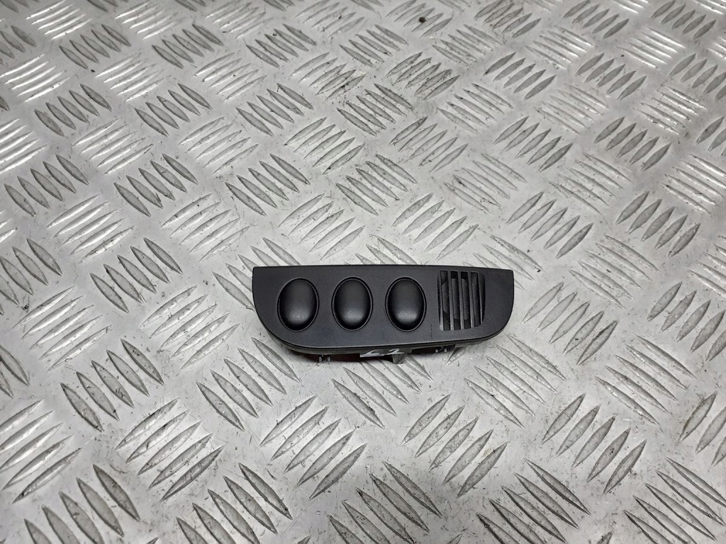 фото №1, Панель переключателей citroen c2