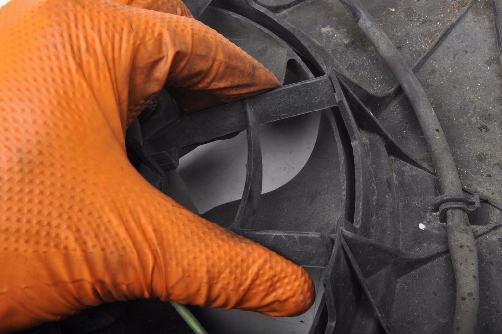 Porsche 911 996 3.6 вентилятор радіатора 99662403502 Київ