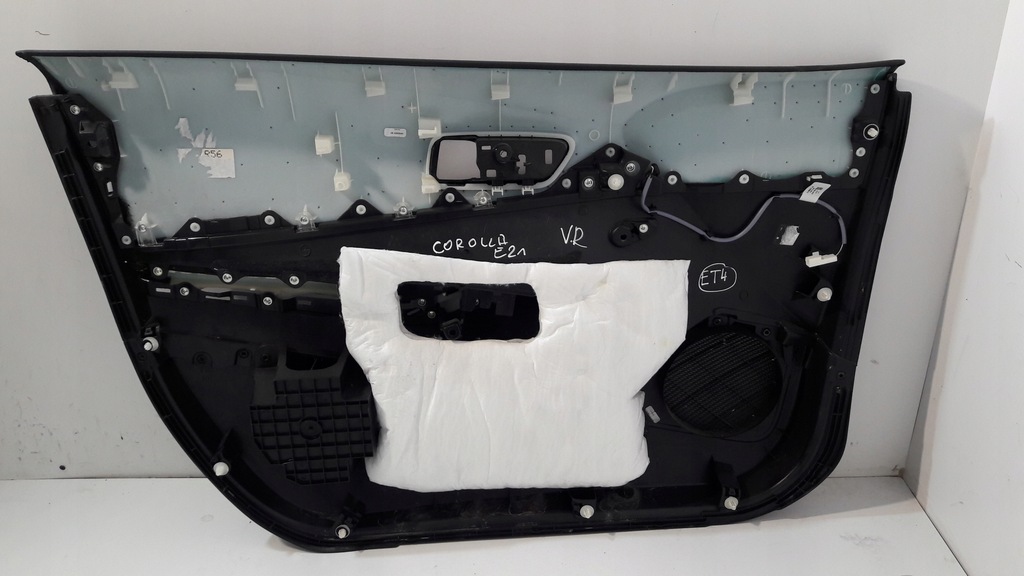 фото №10, Toyota corolla e21 обшивка двері передній правий 67611-02860 et4
