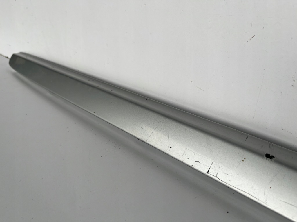 фото №4, Молдинг кришки задня kombi mercedes e klasa w210