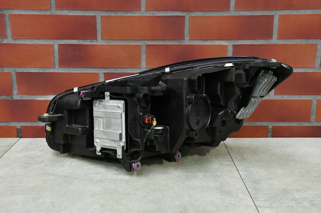 Фара led правый  bmw z4 g29 rhd Недорого