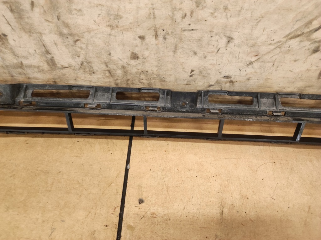 фото №9, Решётка радиатора решётка средняя бампера перед hyundai i20 turbo