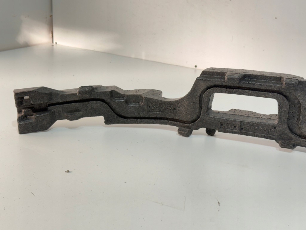 Audi a4 b9 8w0 абсорбер бампера перед оригинал ! Доставка