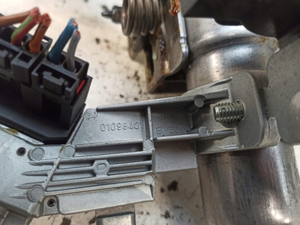 фото №8, Opel combo d колонка кермова замок запалювання ключ 01098401