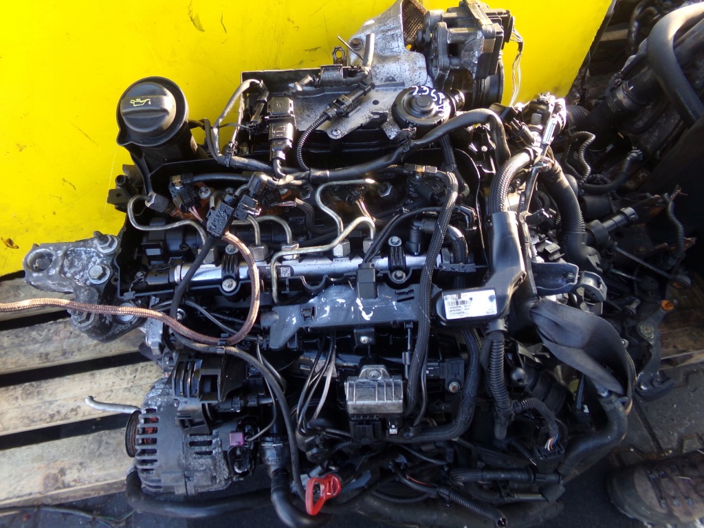 фото №1, Toyota verso avensis mini r56 r55 1.6 d d4d 16r n47c16a инжектор 0445110599