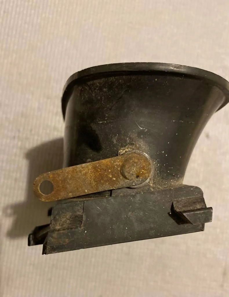 фото №7, Mercedes-benz s w116 1976 решётка впуск обдув