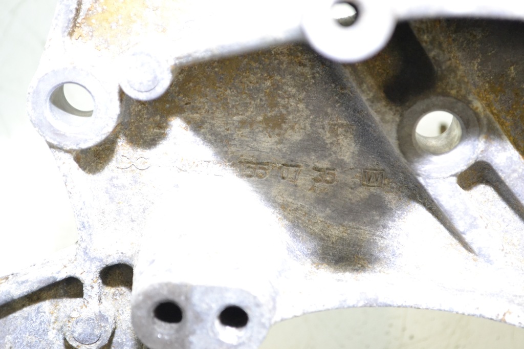 Mercedes actros mp4 кронштейн кронштейн генератора a4721550735 Киев