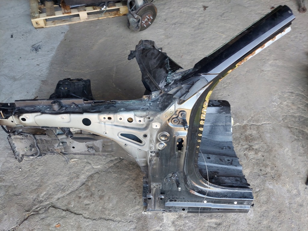 фото №1, Четверть лонжерон перед левая discovery v l462