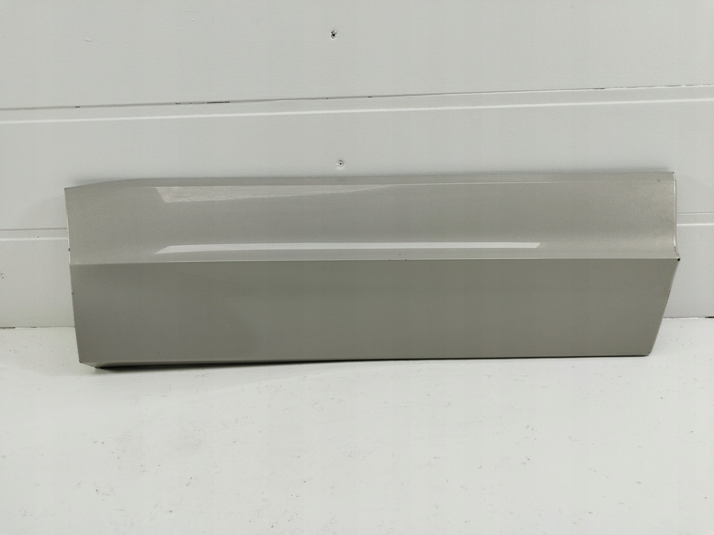 фото №1, Vw touareg iii накладка дверь правый задняя 760854950d