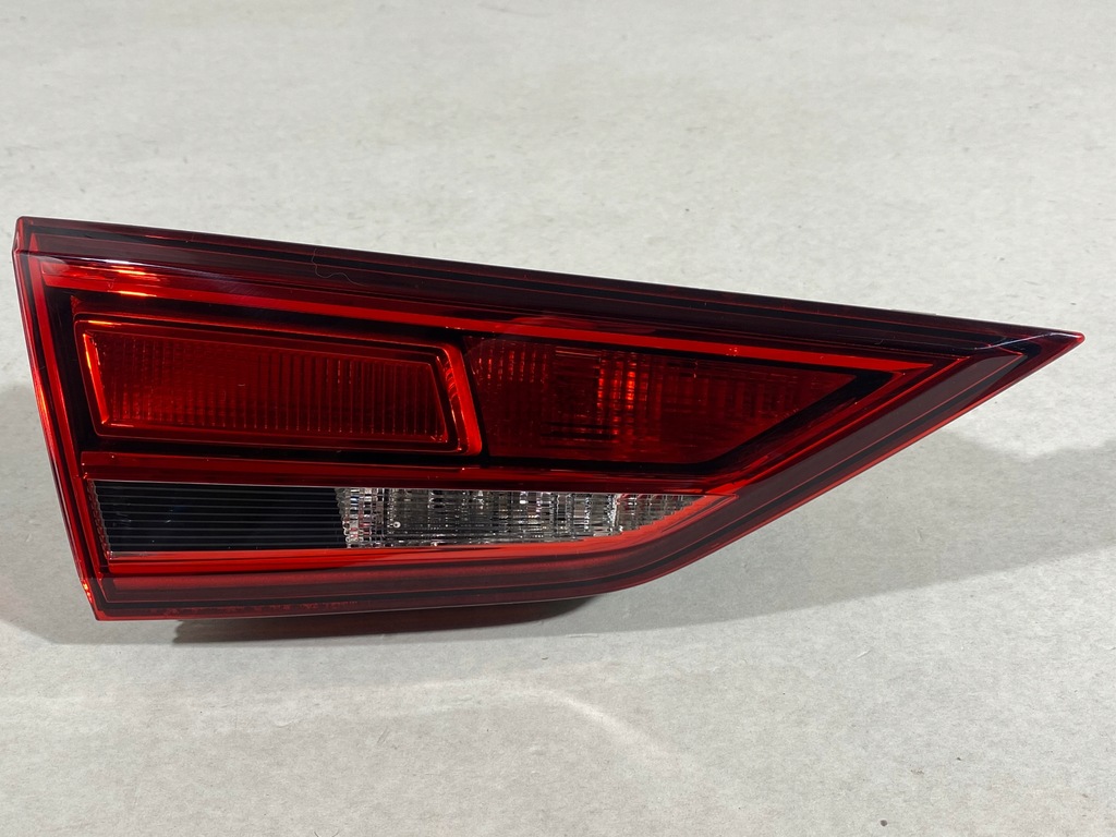 фото №1, Audi a3 sedan lift 8v5 led лампа ліва задня задня eu