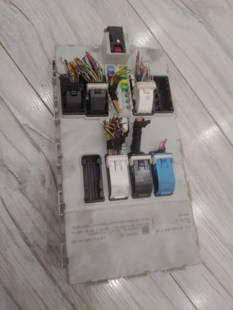 фото №1, Коробка предохранителей bmw 1 f20 f21 9325657