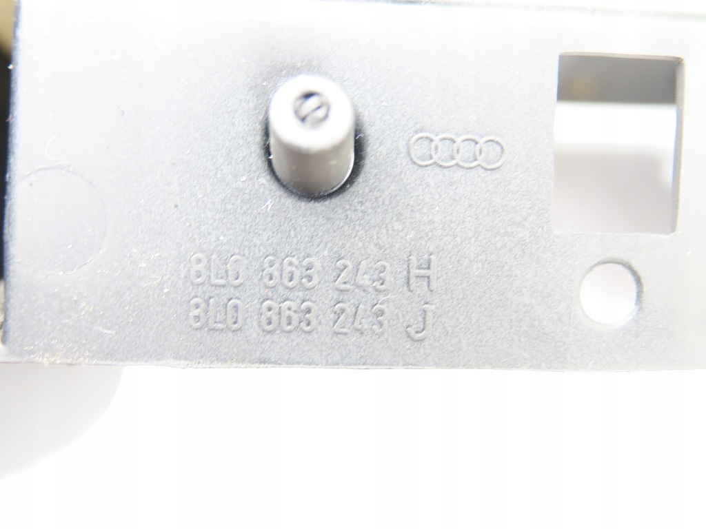 фото №11, Консоль середня з тримач na чашки od seata audi a3 8l przedlift 96-00