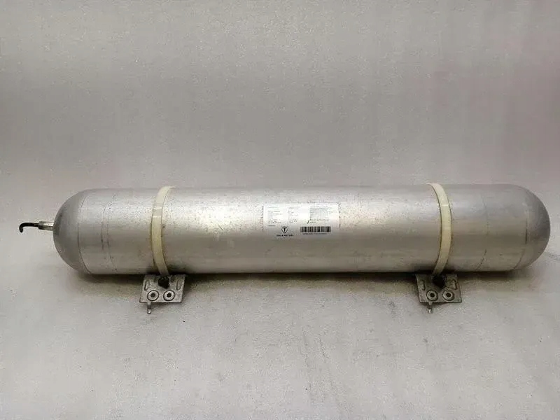Купить Tesla model x 75d air suspension бак 1027921-00b контейнер