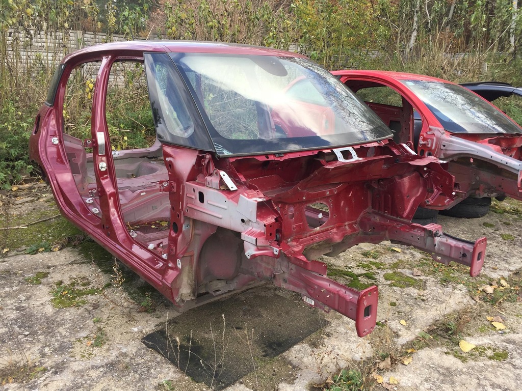 фото №1, Fiat 500l 12- чверть права перед