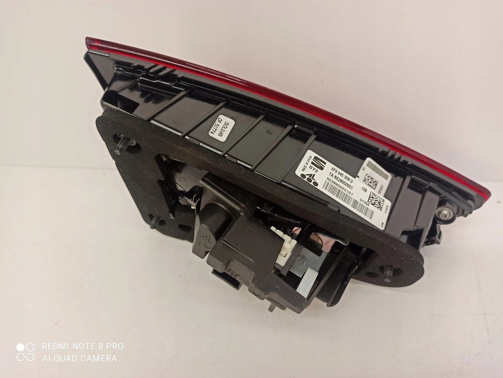 фото №8, Лампа seat t. arona 18- pr