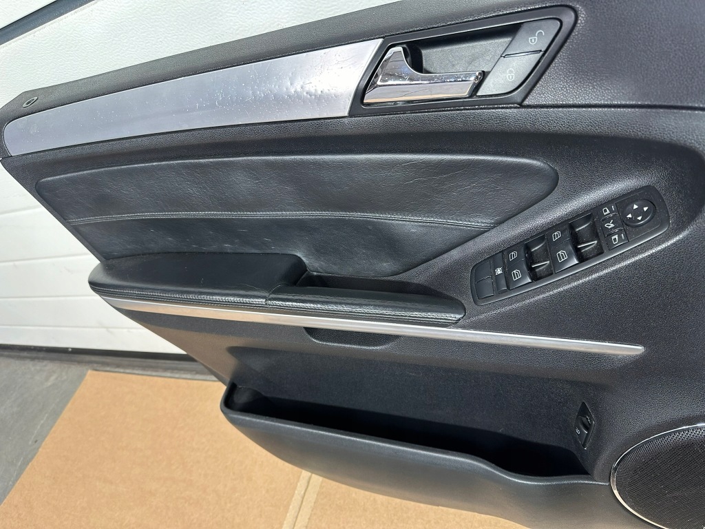 Обшивки дверь, обшивка левый правый mercedes ml w164 6.3 amg комплект, европа Доставка