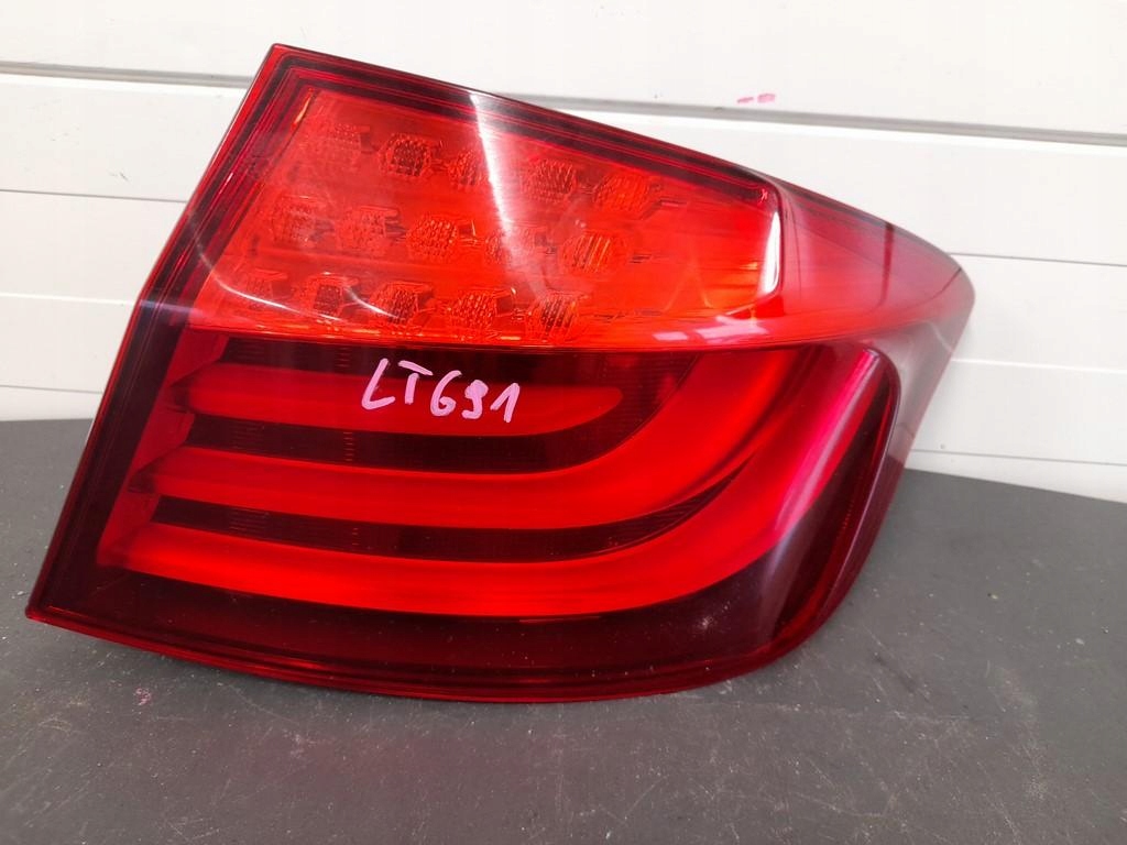 фото №1, Лампа задняя правая bmw 5 f10 w крышка