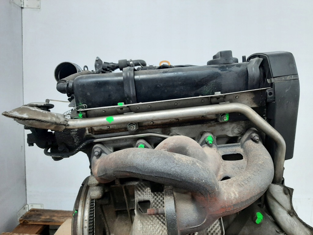 Audi a4 b5 седан 1.6 8v рестайлинг  00r двигатель ana 74kw 100km Оригинал