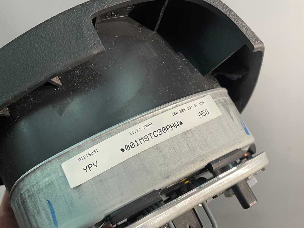 фото №7, Консоль подушка безпеки панель приладів vw golf v / jetta v 1k1857001